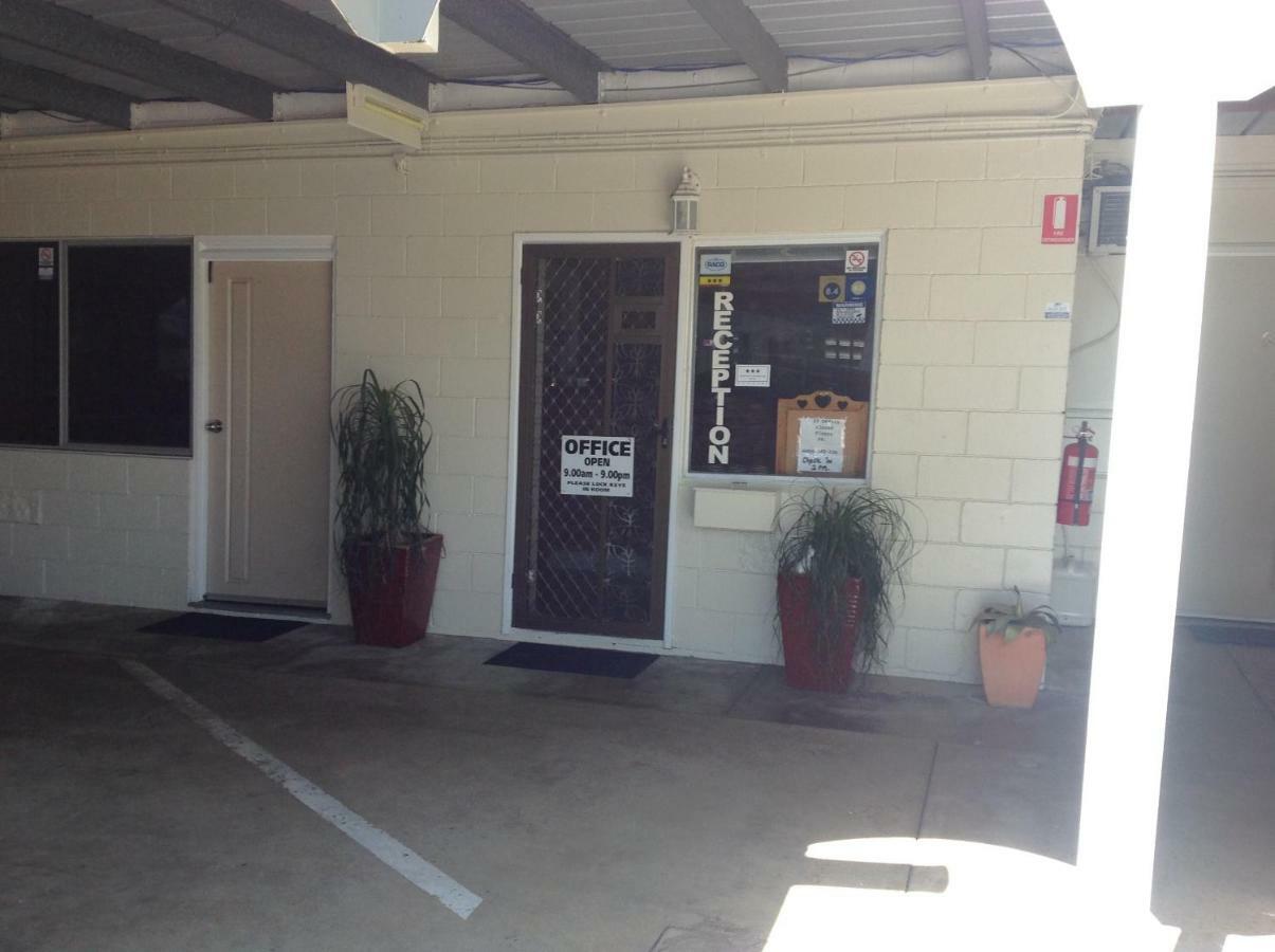 Ayr Max Motel Exterior photo